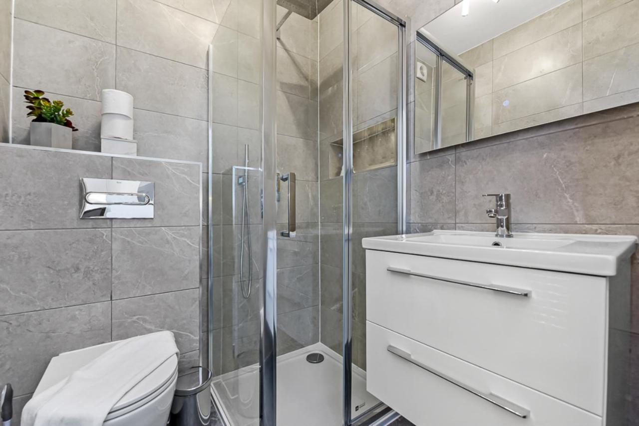 Amazing 2 Bedroom Apartment In Greater 런던 외부 사진